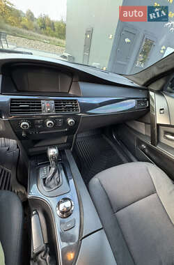 Седан BMW 5 Series 2003 в 