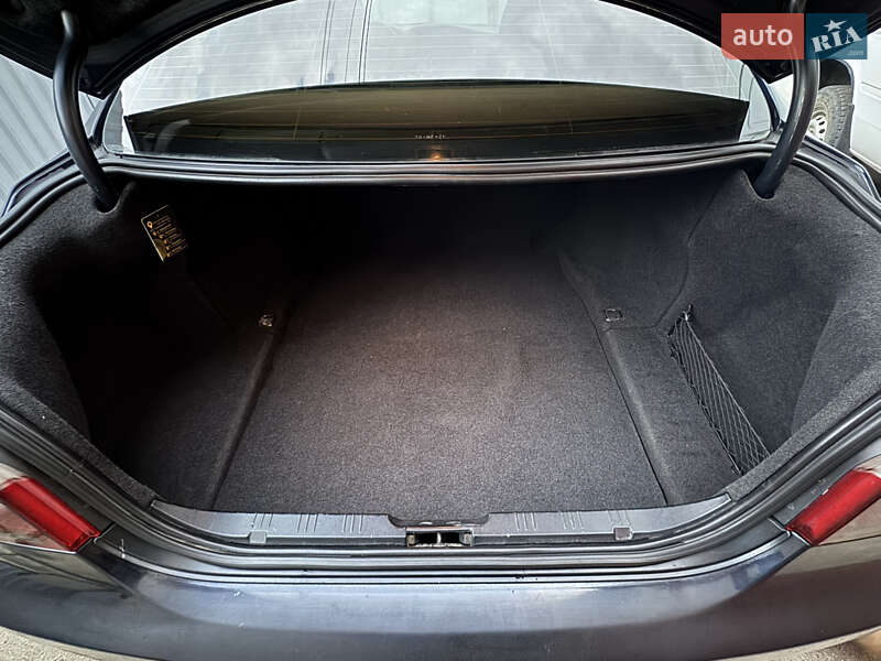 Седан BMW 5 Series 2003 в Ямполе