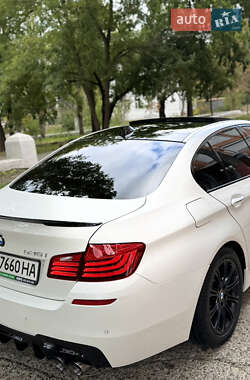 Седан BMW 5 Series 2013 в 