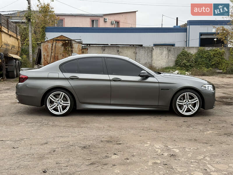 Седан BMW 5 Series 2015 в Сумах