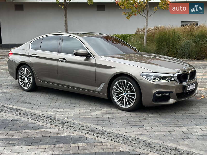 Седан BMW 5 Series 2017 в Киеве