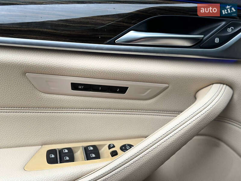 Седан BMW 5 Series 2017 в Киеве