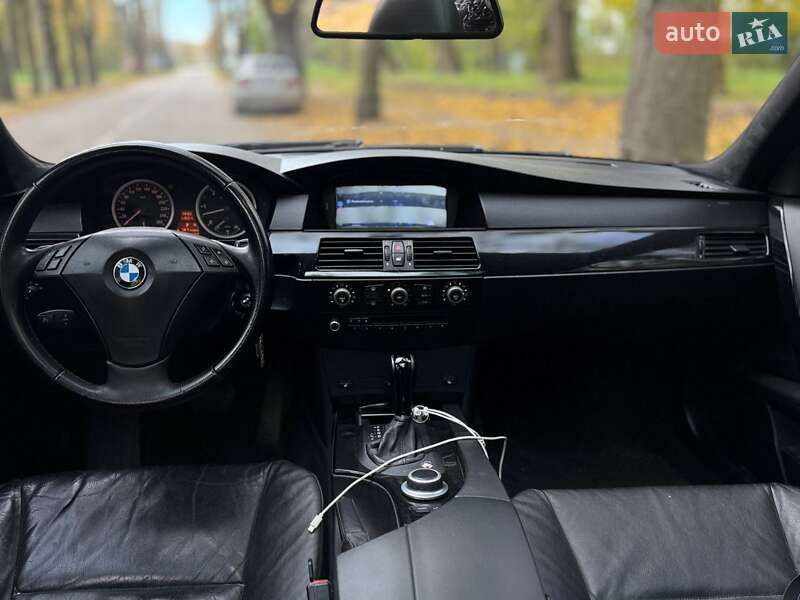 Універсал BMW 5 Series 2004 в Чернівцях