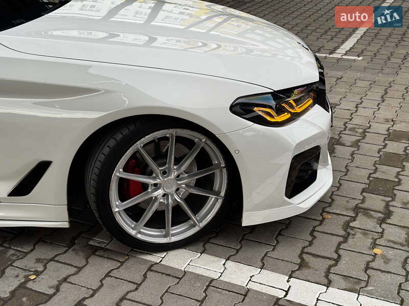 Седан BMW 5 Series 2017 в Тернополе