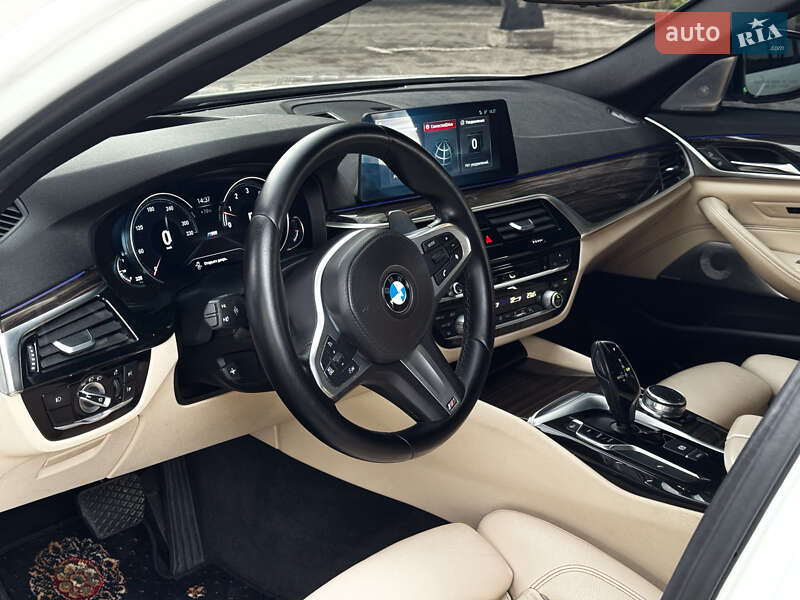 Седан BMW 5 Series 2017 в Тернополе