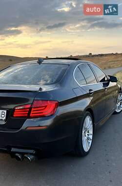 Седан BMW 5 Series 2011 в 