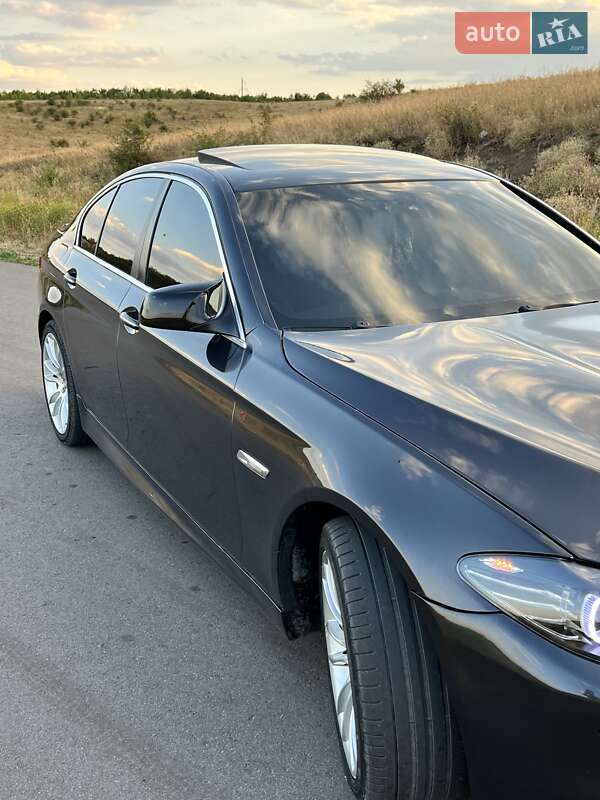 Седан BMW 5 Series 2011 в Одессе