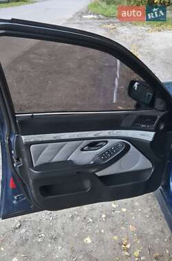 Седан BMW 5 Series 2001 в 