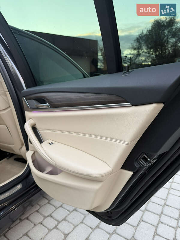 Седан BMW 5 Series 2017 в Львове фото 29 Седан BMW 5 Series 2017 в Львове