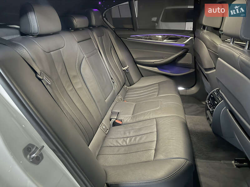 Седан BMW 5 Series 2017 в Днепре