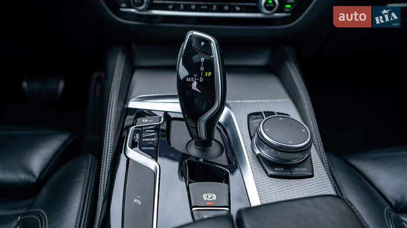 Седан BMW 5 Series 2019 в Хмельницком