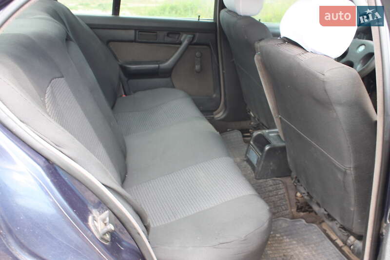 Седан BMW 5 Series 1991 в Запоріжжі