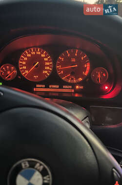Седан BMW 5 Series 2000 в  фото 17 Седан BMW 5 Series 2000 в