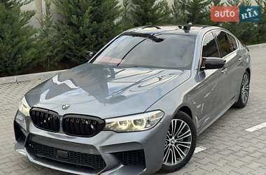 Седан BMW 5 Series 2017 в Виннице