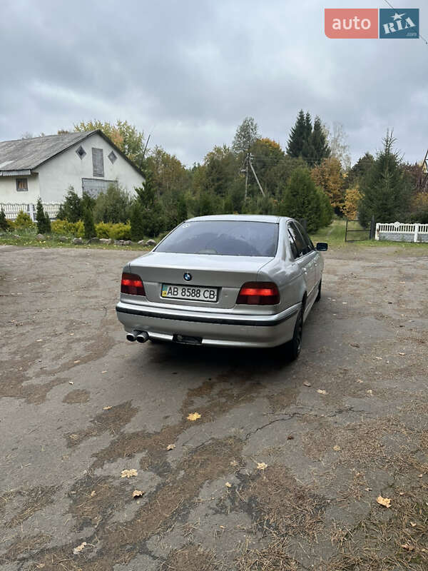 Седан BMW 5 Series 1998 в Сарнах