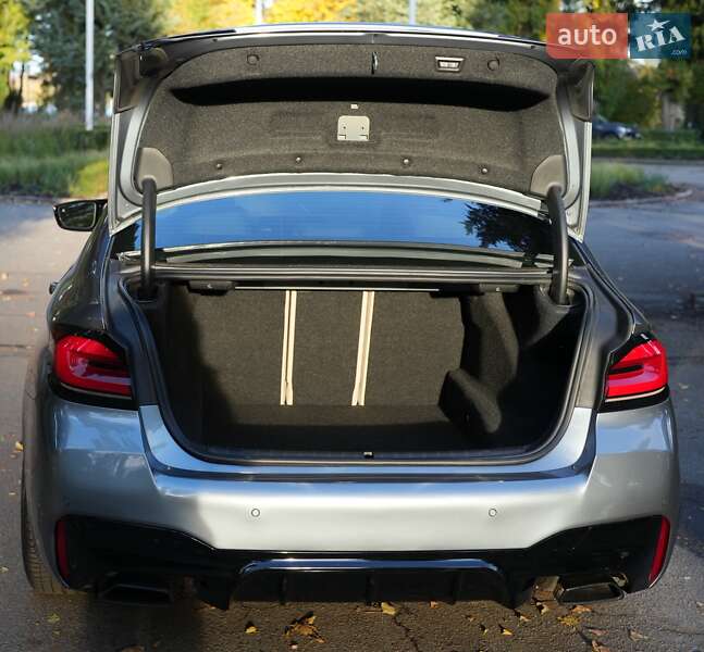 Седан BMW 5 Series 2018 в Киеве фото 5 Седан BMW 5 Series 2018 в Киеве