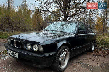 Седан BMW 5 Series 1993 в Макарове