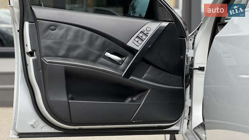 Седан BMW 5 Series 2003 в Києві