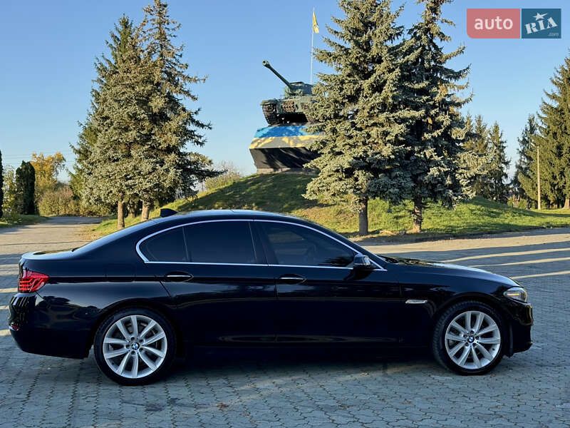 Седан BMW 5 Series 2014 в Дубно