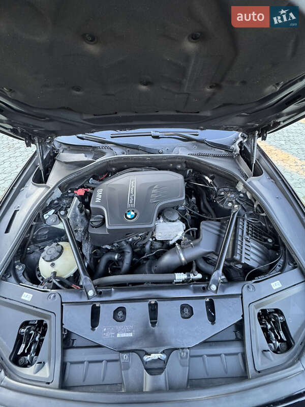 Седан BMW 5 Series 2014 в Дубно