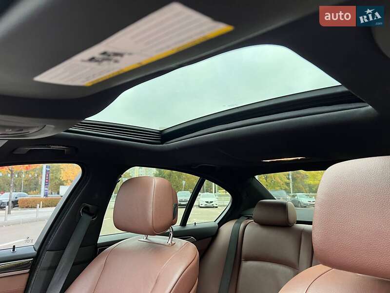 Седан BMW 5 Series 2012 в Киеве фото 25 Седан BMW 5 Series 2012 в Киеве