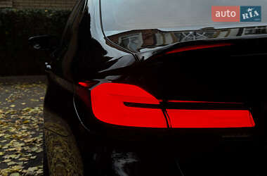 Седан BMW 5 Series 2019 в 