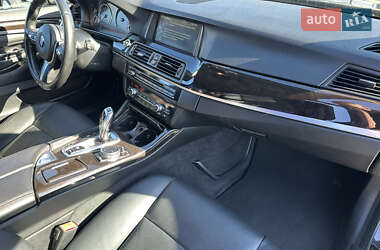 Седан BMW 5 Series 2015 в  фото 29 Седан BMW 5 Series 2015 в