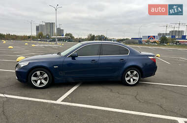 Седан BMW 5 Series 2004 в  фото 5 Седан BMW 5 Series 2004 в