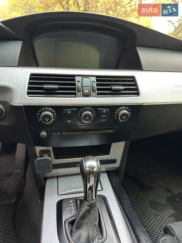 Седан BMW 5 Series 2006 в Запоріжжі