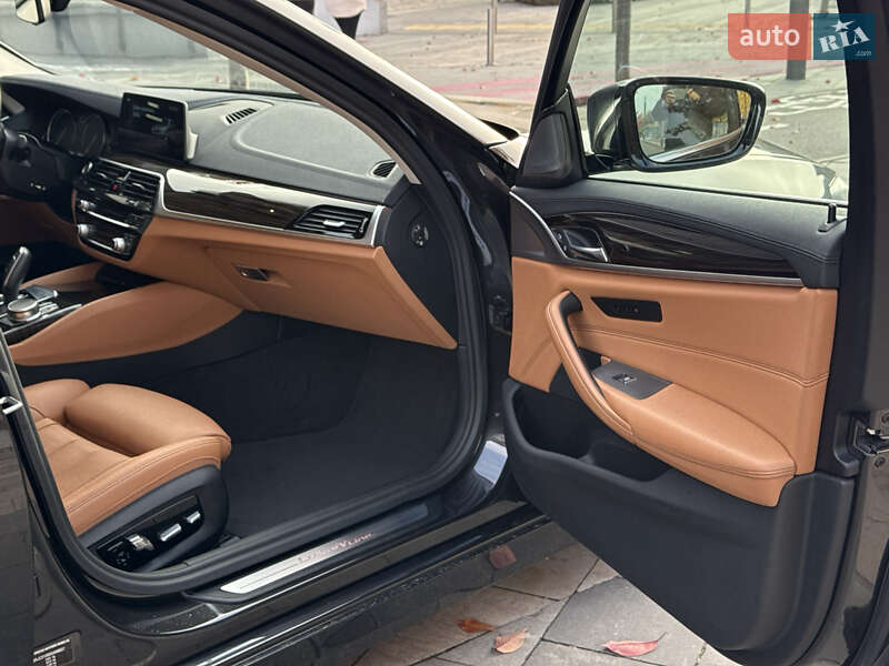 Седан BMW 5 Series 2016 в Киеве фото 24 Седан BMW 5 Series 2016 в Киеве
