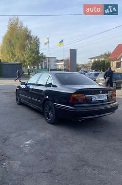 Седан BMW 5 Series 2002 в  фото 6 Седан BMW 5 Series 2002 в
