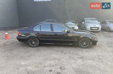 Седан BMW 5 Series 2002 в  фото 4 Седан BMW 5 Series 2002 в
