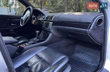 Седан BMW 5 Series 2001 в 