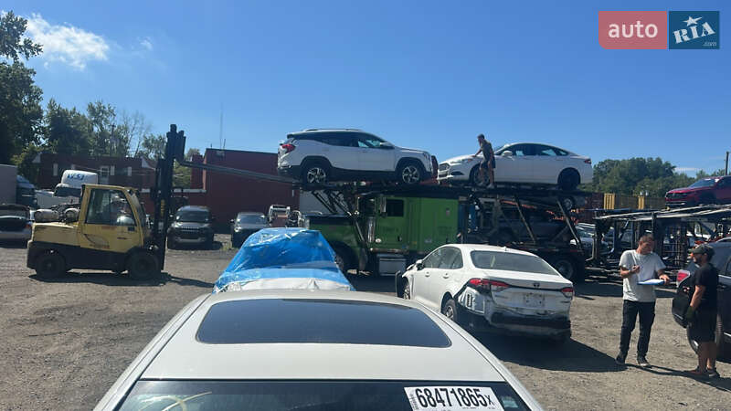 Седан BMW 5 Series 2014 в Киеве