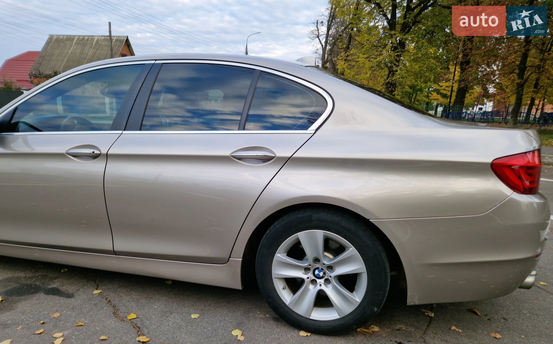 2011 BMW 5er - мініатюра 9