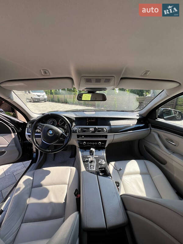 Седан BMW 5 Series 2013 в Яворове