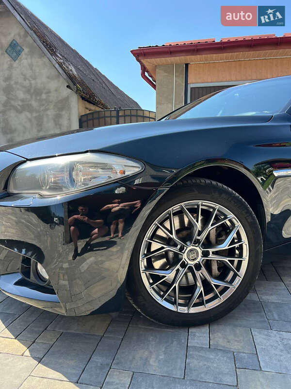 Седан BMW 5 Series 2013 в Яворове