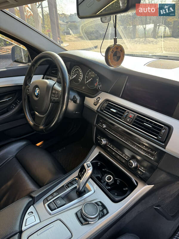 Седан BMW 5 Series 2015 в Ивано-Франковске