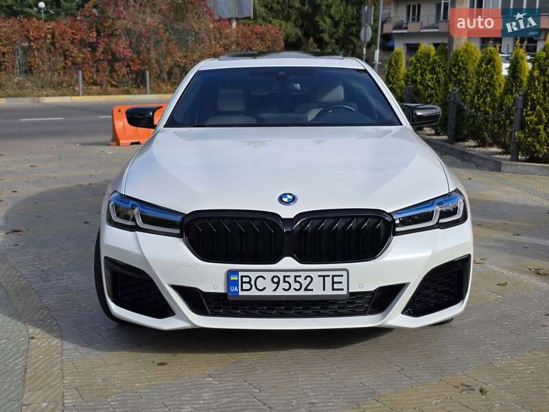 Седан BMW 5 Series 2022 в Львове