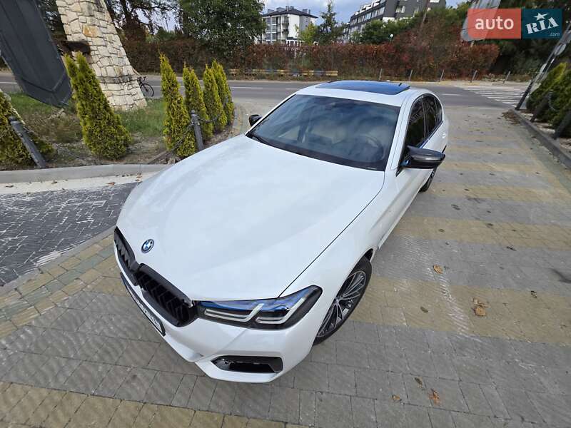 Седан BMW 5 Series 2022 в Львове