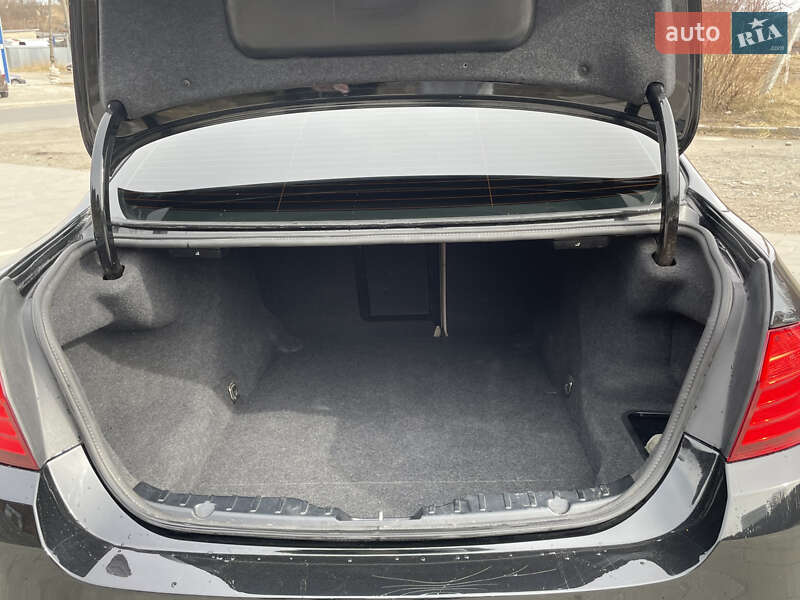 Седан BMW 5 Series 2014 в Бориславе фото 16 Седан BMW 5 Series 2014 в Бориславе