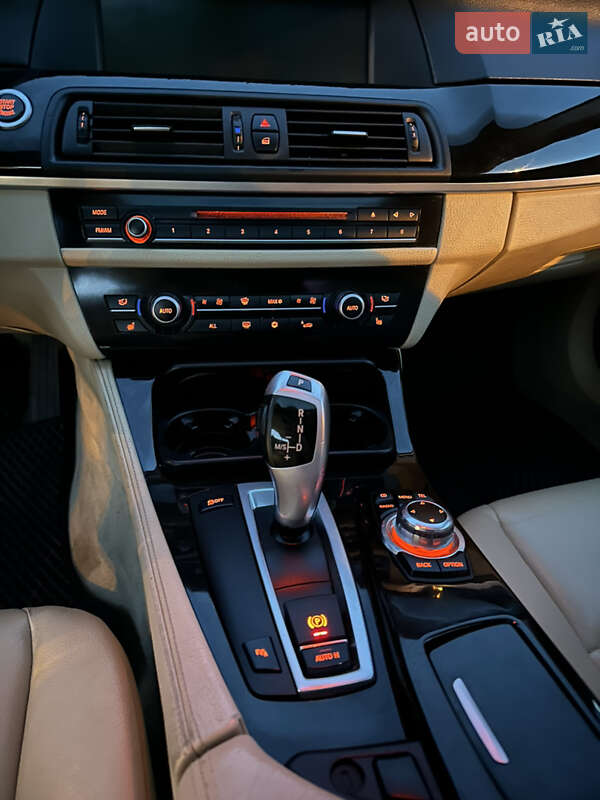 Седан BMW 5 Series 2010 в Киеве