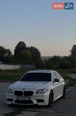 Седан BMW 5 Series 2011 в 