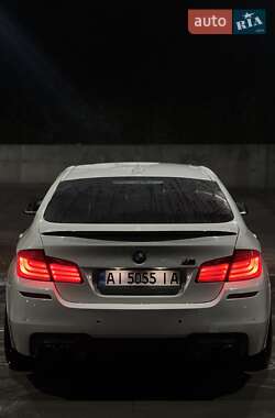 Седан BMW 5 Series 2011 в 