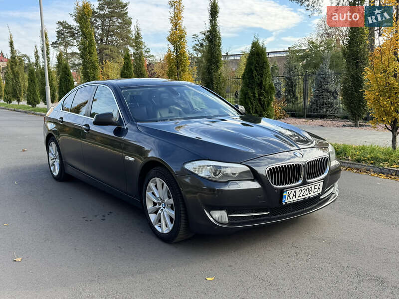 Седан BMW 5 Series 2011 в Киеве