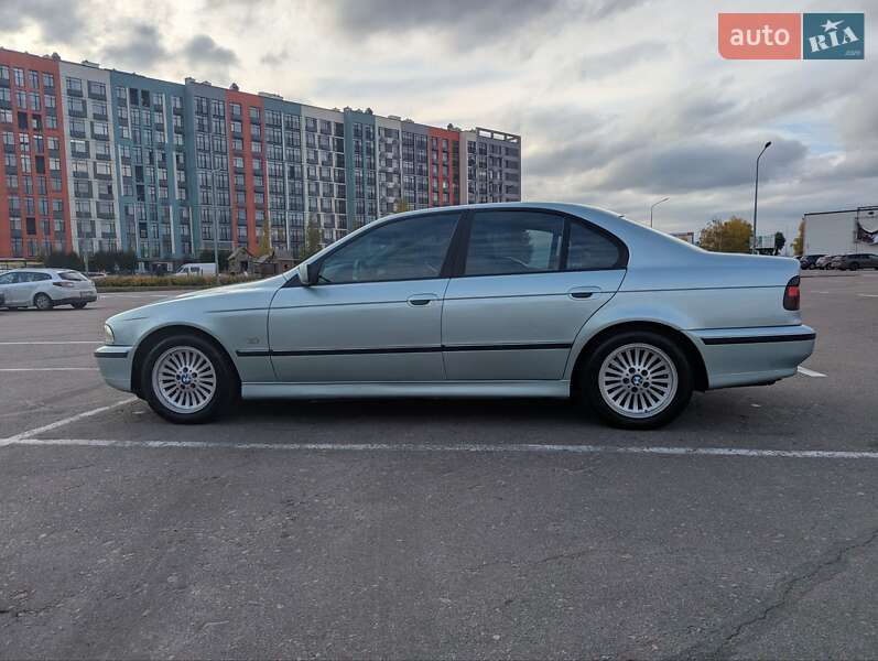 Седан BMW 5 Series 1996 в Києві