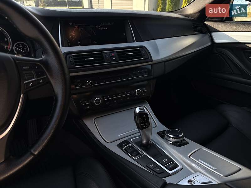 Седан BMW 5 Series 2015 в Ковеле
