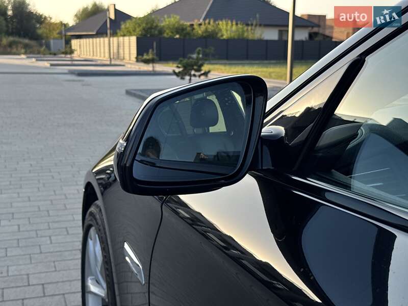 Седан BMW 5 Series 2015 в Ковеле