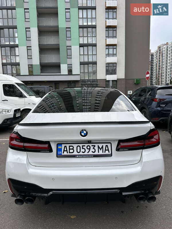 Седан BMW 5 Series 2017 в Киеве