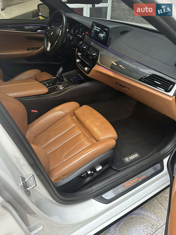 Седан BMW 5 Series 2017 в Киеве